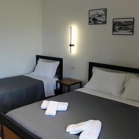 Amades Guest house *