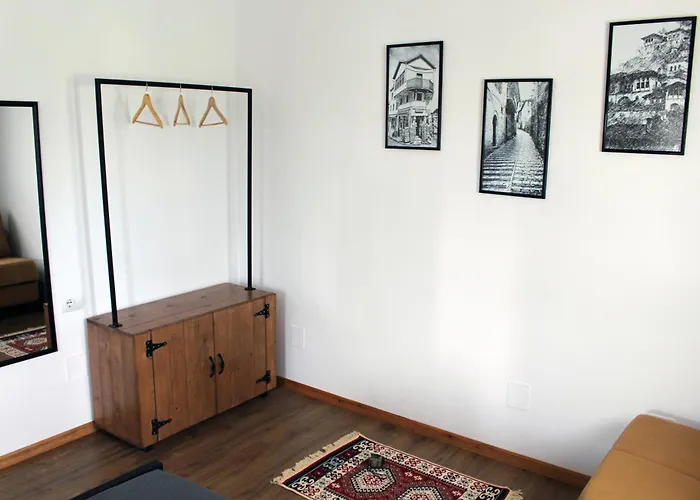 Amades Guest house Gjirokaster
