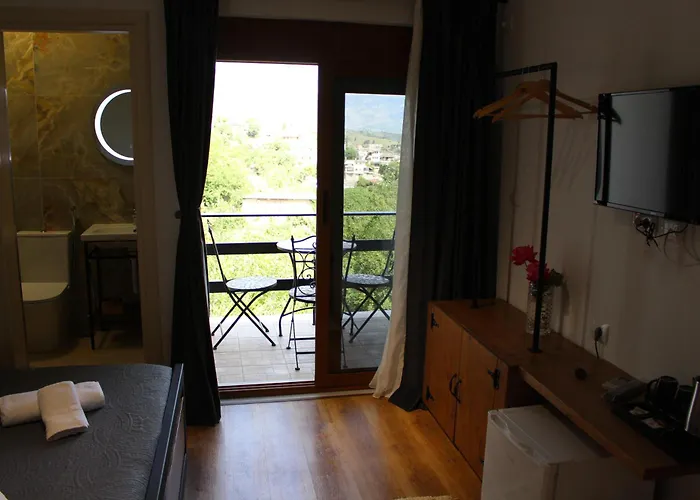 Amades Guest house 4*